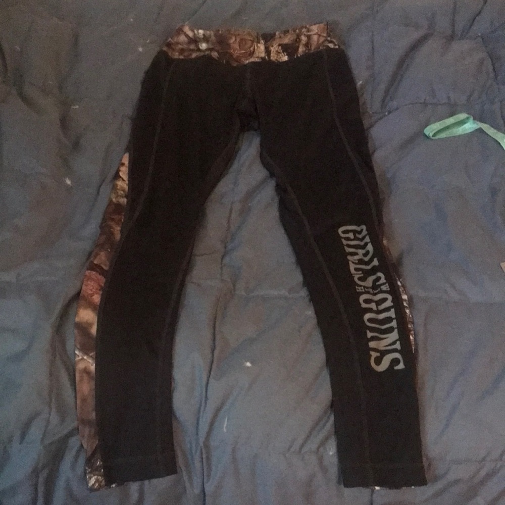 Girls with Guns leggings